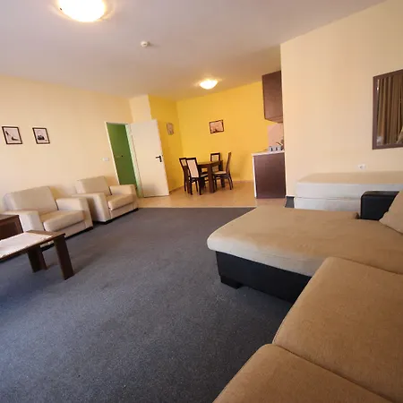 Menada Ravda * Aheloy