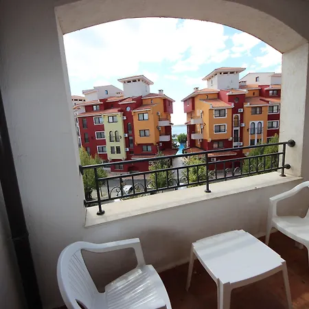 Menada Ravda * Aheloy