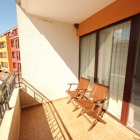 Menada Ravda Lägenhet *