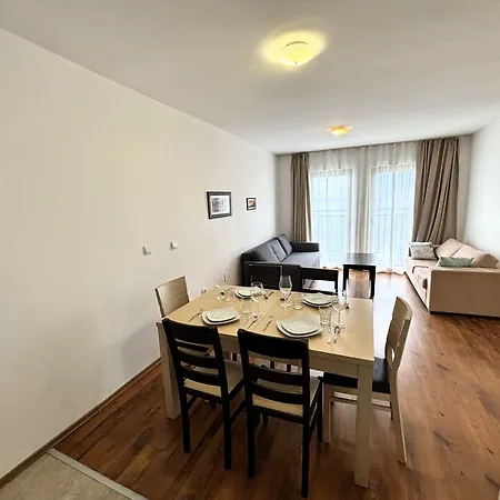 Menada Ravda Lägenhet *