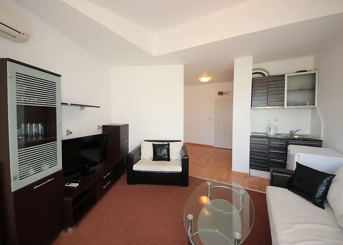 Menada Ravda Acheloj