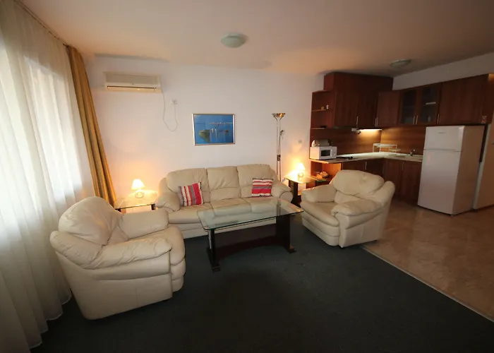 Menada Ravda * Acheloj