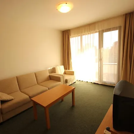 Menada Ravda Apartment *